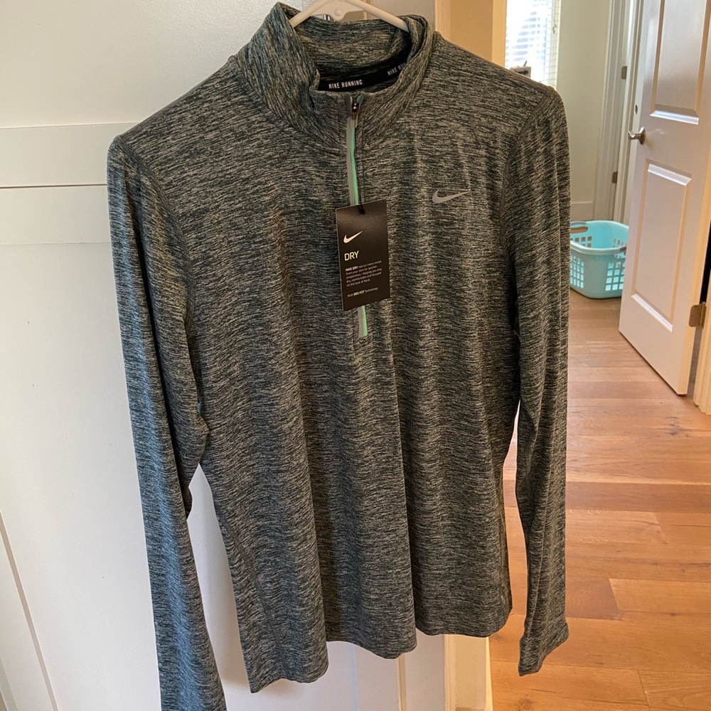 BRAND NEW Nike running sweatshirt